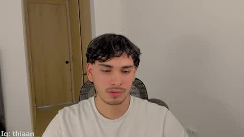 thiaan__ online show from October 2025 07:41:01 PM