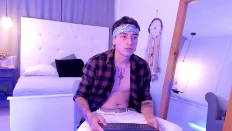 Thiago  online show from March 2026 12:27:01 PM