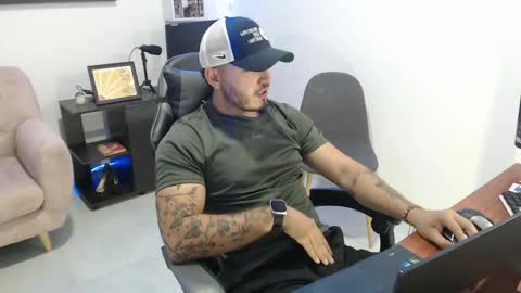 Snapshot of thiago_420 chatting on May 2026 08:17:01 PM thiago_420 online show from May 2026 08:17:01 PM