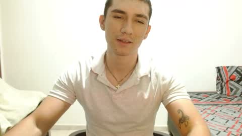Snapshot of thiago_deseo69 chatting on April 2026 01:25:02 AM thiago_deseo69 online show from April 2026 01:25:02 AM