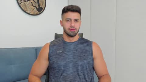 thiago_driussi online show from December 2024 01:15:02 AM