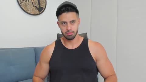 thiago_driussi online show from December 2024 03:03:02 AM