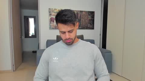 thiago_driussi online show from January 2025 04:32:01 AM