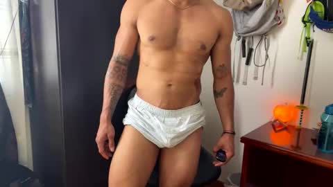 Snapshot of thiago_happy chatting on April 2026 04:30:02 PM thiago_happy online show from April 2026 04:30:02 PM