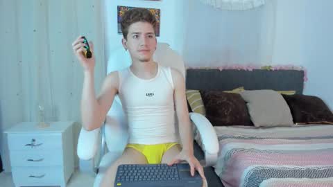 Manuel online show from November 2025 02:22:02 AM