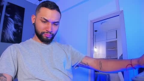 Thiago online show from December 2024 06:04:01 AM