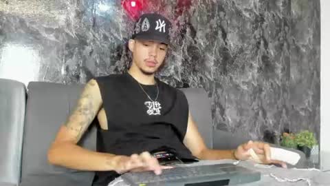 Snapshot of thiago_preston chatting on July 2026 07:39:01 PM Thiago online show from July 2026 07:39:01 PM