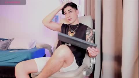 Thiago Winteer online show from April 2026 03:59:01 AM