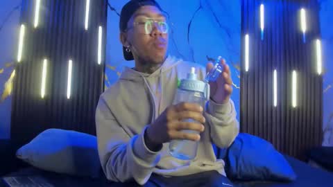 ThiagoBerry online show from February 2026 12:45:01 PM