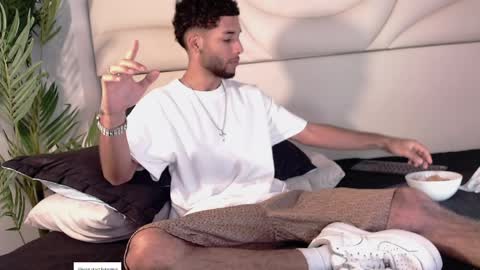 ThiagoFerreti online show from April 2026 03:33:02 AM