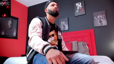 Thia Gomez online show from December 2024 12:24:01 PM