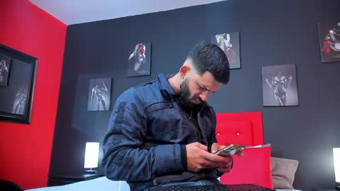 Thia Gomez online show from January 2025 12:15:02 PM