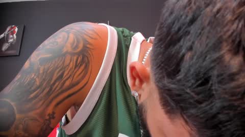 Thia Gomez online show from January 2025 03:15:01 PM