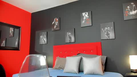 Thia Gomez online show from February 2025 12:19:01 PM