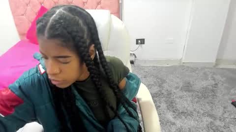 thianahorny online show from November 2025 09:31:02 AM