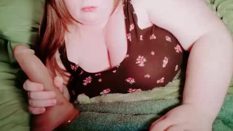 Snapshot of thiccjess420 chatting on October 2025 03:24:02 PM Jess online show from October 2025 03:24:02 PM