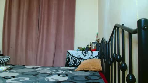 Maria online show from December 2025 07:44:01 PM