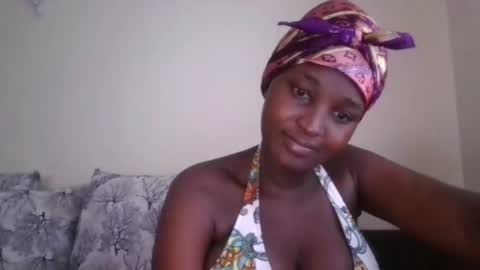 Snapshot of thick_eviey chatting on December 2024 02:52:01 PM love online show from December 2024 02:52:01 PM