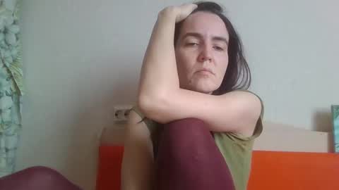 Snapshot of thickforest chatting on February 2025 05:34:02 AM MilkyChoco online show from February 2025 05:34:02 AM