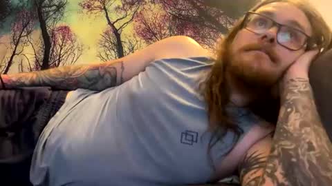 Snapshot of thickjimxx chatting on November 2025 06:33:01 AM thickjimxx online show from November 2025 06:33:01 AM