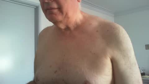 Snapshot of thickmelnik chatting on December 2024 11:21:01 PM James online show from December 2024 11:21:01 PM