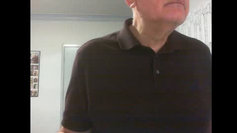 Snapshot of thickmelnik chatting on January 2025 11:18:02 PM James online show from January 2025 11:18:02 PM