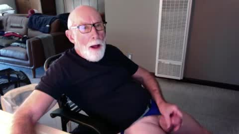 Thickmorningwoodinyou always online show from October 2025 05:46:01 PM