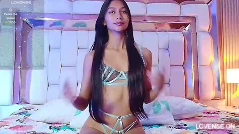 Eva  online show from February 2025 07:03:01 PM