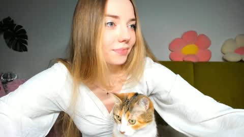 Amelia  shows on mondays fridays and sundays  if anything changes im giving updates on my fansly  online show from December 2024 05:04:01 PM