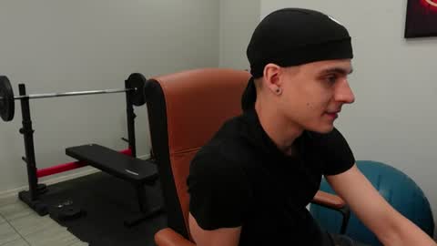 THOMAS BRONS online show from July 2026 04:40:01 AM