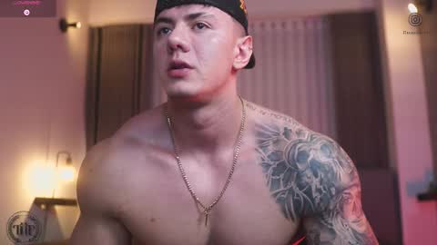 Thomas Falcon online show from November 2025 12:32:01 AM