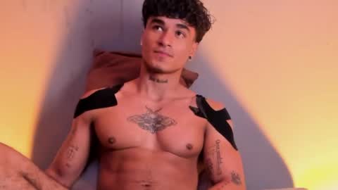 Snapshot of thomas_fit1 chatting on January 2025 02:35:02 AM Thomas 3 JUST STAY AND BE MY LAST LOVE online show from January 2025 02:35:02 AM