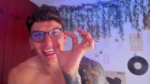 Thomas Grey online show from March 2025 06:43:01 AM