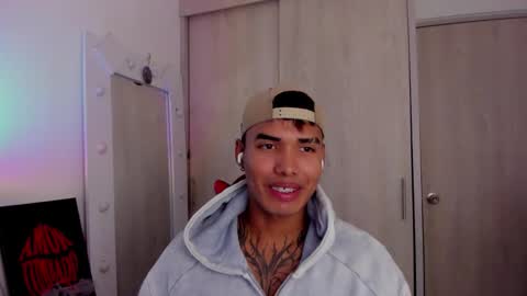 Snapshot of thomas_latin_boy chatting on February 2026 06:55:02 PM Thomas online show from February 2026 06:55:02 PM