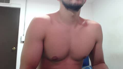 Snapshot of thomas_neuman chatting on December 2024 09:01:01 PM Thomas online show from December 2024 09:01:01 PM