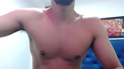 Snapshot of thomas_neuman chatting on February 2025 06:42:02 PM Thomas online show from February 2025 06:42:02 PM