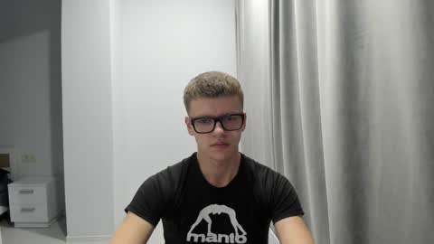 Snapshot of thomas_shelbivip chatting on December 2024 12:09:01 AM Tomas online show from December 2024 12:09:01 AM