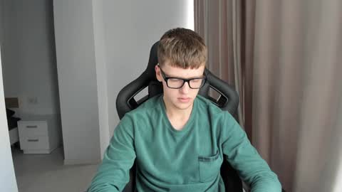 Snapshot of thomas_shelbivip chatting on January 2025 11:20:02 AM Tomas online show from January 2025 11:20:02 AM