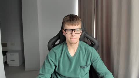 Snapshot of thomas_shelbivip chatting on January 2025 07:41:01 AM Tomas online show from January 2025 07:41:01 AM