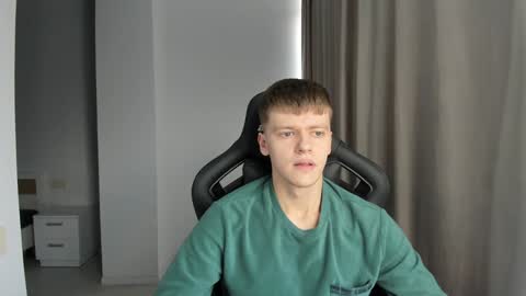 Snapshot of thomas_shelbivip chatting on February 2025 10:24:02 AM Tomas online show from February 2025 10:24:02 AM