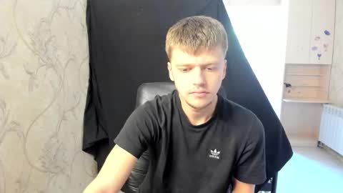 Snapshot of thomas_shelbivip chatting on September 2025 10:05:01 AM Tomas online show from September 2025 10:05:01 AM