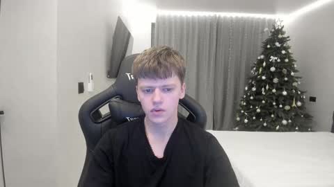 Tomas online show from February 2026 03:33:01 AM