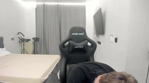 Tomas online show from February 2026 05:24:01 PM