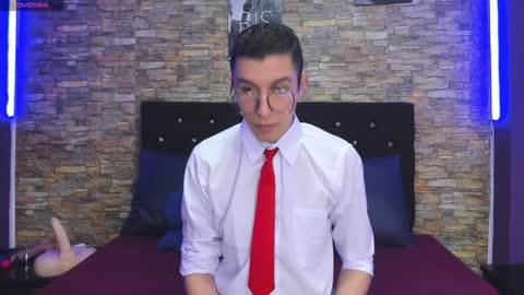 Thomas online show from January 2025 01:30:01 PM