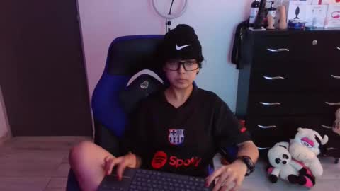 Snapshot of thomascooper_cams chatting on January 2026 07:34:01 PM VALERIA online show from January 2026 07:34:01 PM