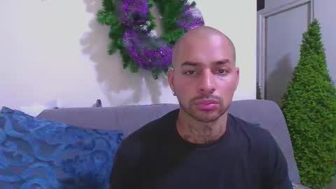 Snapshot of thomassmith2023 chatting on February 2025 07:13:01 PM thomas  smith online show from February 2025 07:13:01 PM