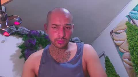 Snapshot of thomassmith2023 chatting on February 2025 01:55:02 AM thomas  smith online show from February 2025 01:55:02 AM