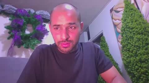Snapshot of thomassmith2023 chatting on February 2025 04:17:02 AM thomas  smith online show from February 2025 04:17:02 AM