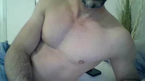 Snapshot of thommthomm71 chatting on April 2026 01:01:02 AM thommthomm71 online show from April 2026 01:01:02 AM