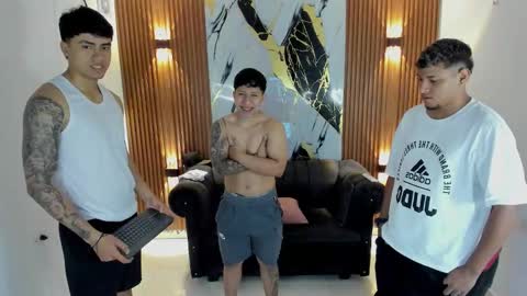 Snapshot of thomson_hot01 chatting on September 2025 05:09:01 AM thomson_hot01 online show from September 2025 05:09:01 AM